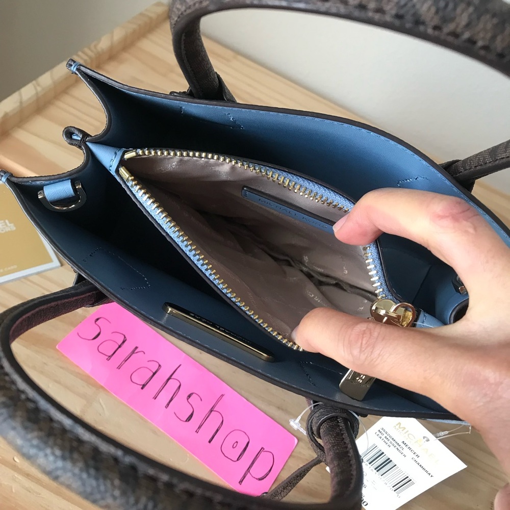 🌼Michael Kors Purse - Picture 10 of 14